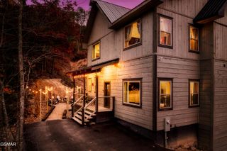 4249 Wolf Hollow Way, Sevierville, TN 37862