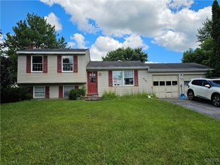 4037 Winterpark Drive, Clay, NY 13090