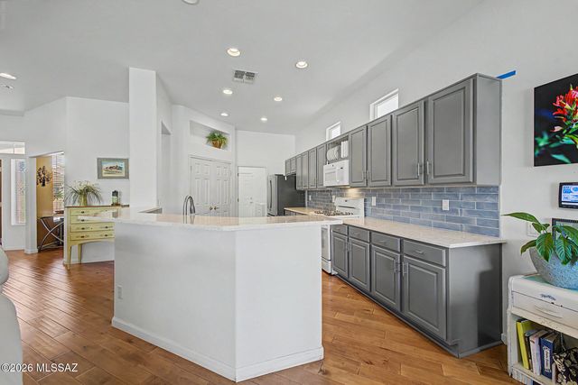 5066 W Spoonplant Court, Marana, AZ 85658