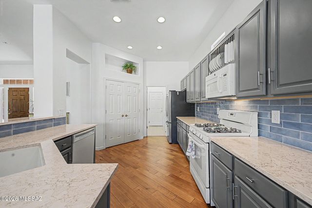 5066 W Spoonplant Court, Marana, AZ 85658