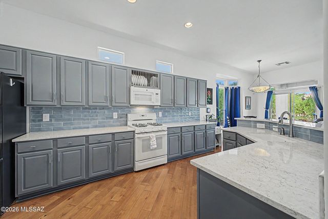 5066 W Spoonplant Court, Marana, AZ 85658