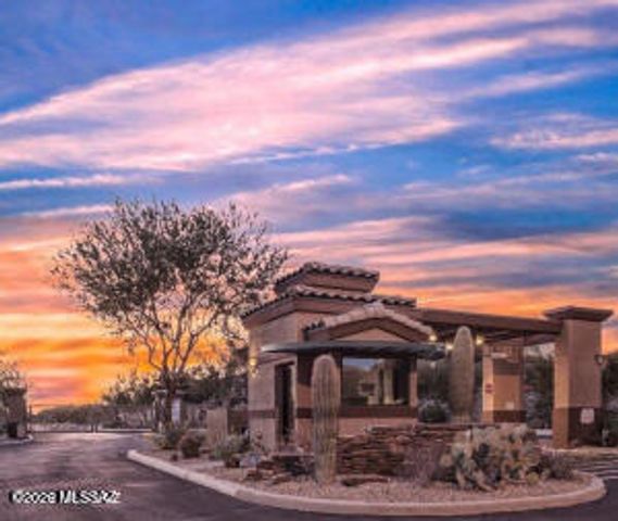 5066 W Spoonplant Court, Marana, AZ 85658