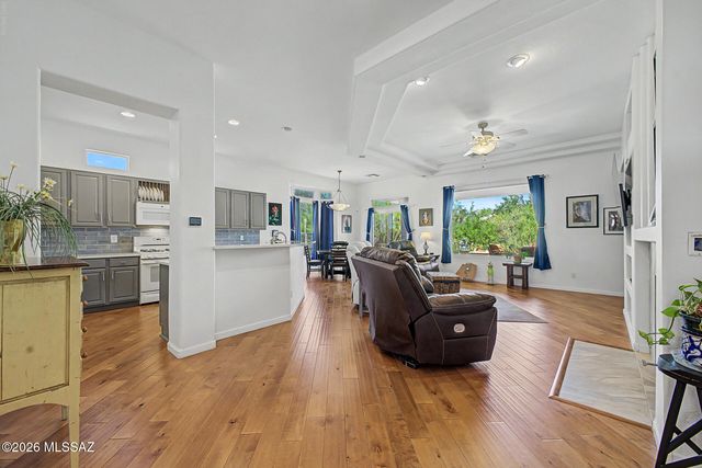 5066 W Spoonplant Court, Marana, AZ 85658