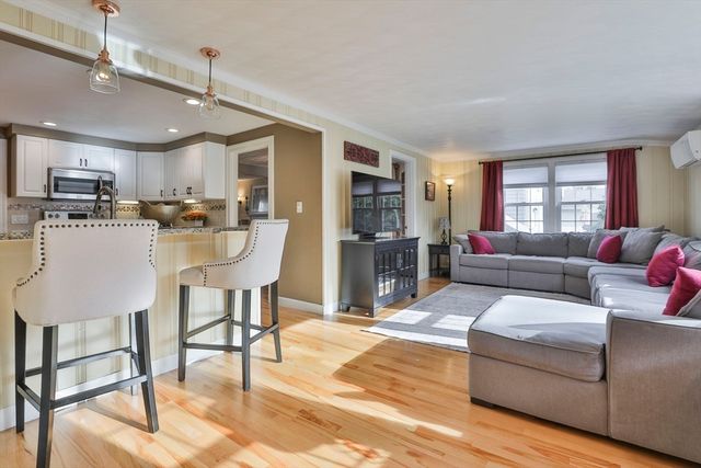 10 Converse St, Wakefield, MA 01880