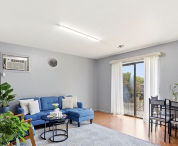 8 Sewall Ave 6C, Clifton City, NJ 07011