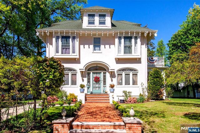 229 Tremont Avenue, Orange, NJ 07050