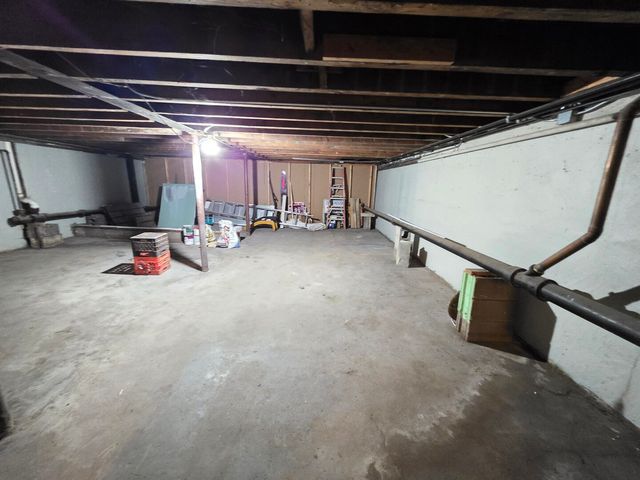 2243 W Belmont Avenue, Chicago, IL 60618