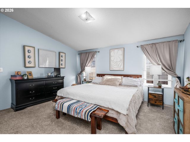 1384 DAVID Ave, Eugene, OR 97404