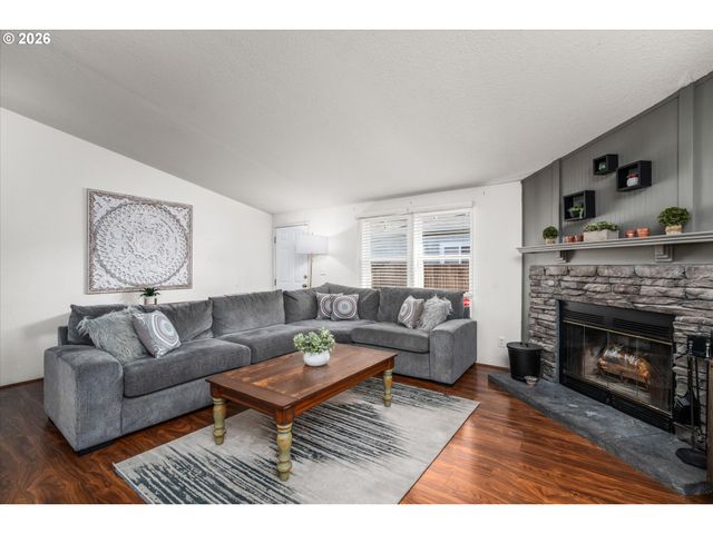 1384 DAVID Ave, Eugene, OR 97404