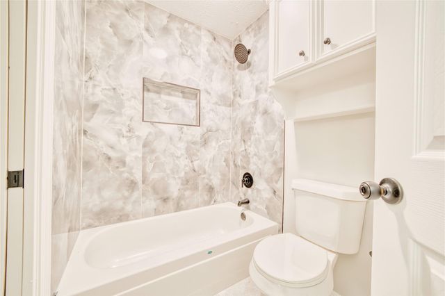 14203 Championship Lane, Houston, TX 77069