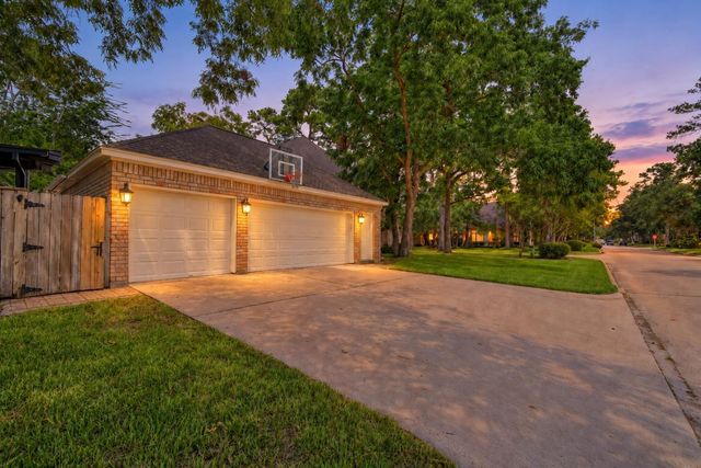 14203 Championship Lane, Houston, TX 77069