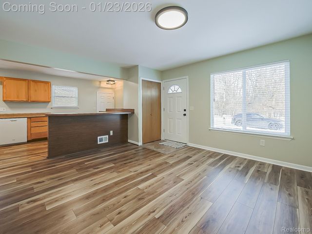 32105 Knapp Avenue, Warren, MI 48093