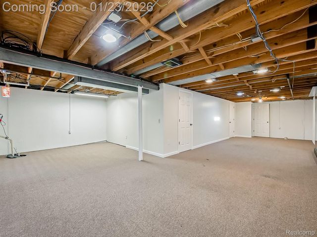 32105 Knapp Avenue, Warren, MI 48093