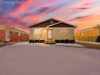 32105 Knapp Avenue, Warren, MI 48093