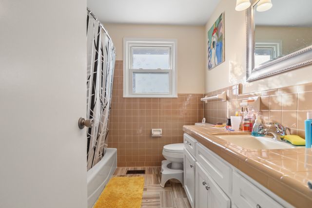 1802 Warren Dr, Clarksville, TN 37040