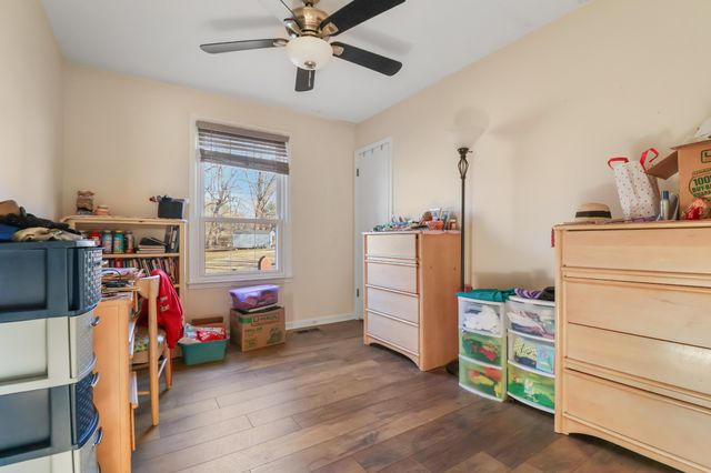 1802 Warren Dr, Clarksville, TN 37040