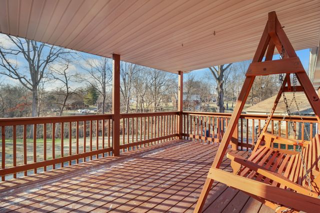 1802 Warren Dr, Clarksville, TN 37040