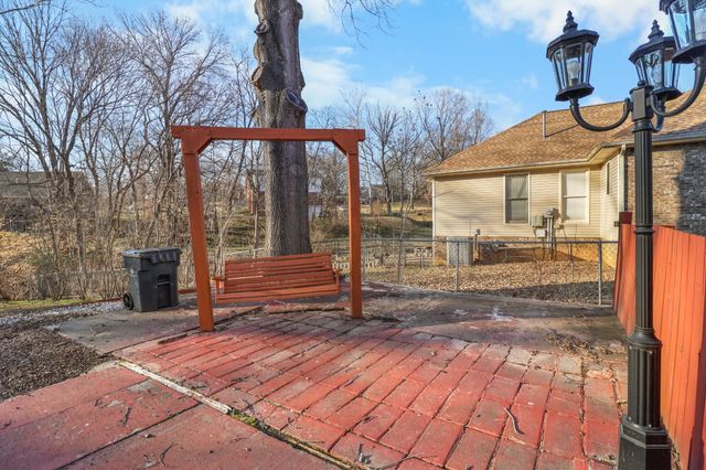 1802 Warren Dr, Clarksville, TN 37040