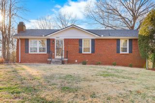 1802 Warren Dr, Clarksville, TN 37040