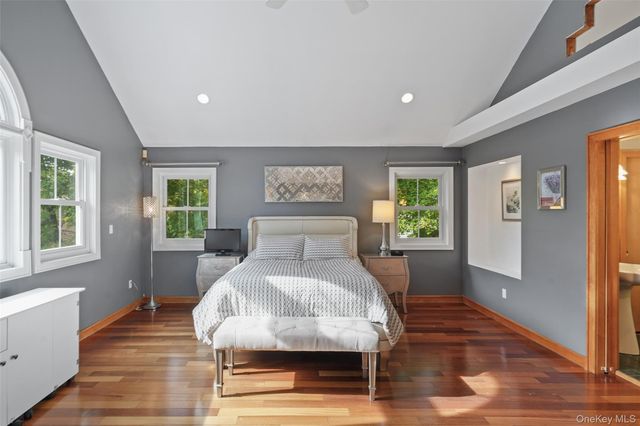 17 Glenna Drive, Carmel, NY 10512