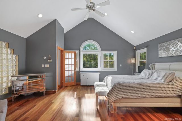 17 Glenna Drive, Carmel, NY 10512