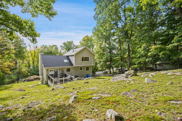 17 Glenna Drive, Carmel, NY 10512