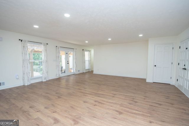 320 Marion Boulevard, Fayetteville, GA 30215