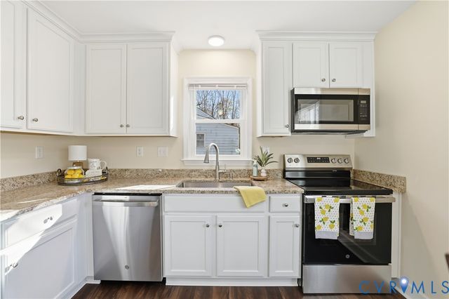 1312 Oldbury Rd, Midlothian, VA 23113