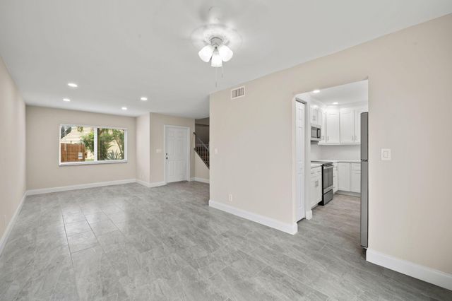 1600 NW 15th Avenue 8, Boca Raton, FL 33486