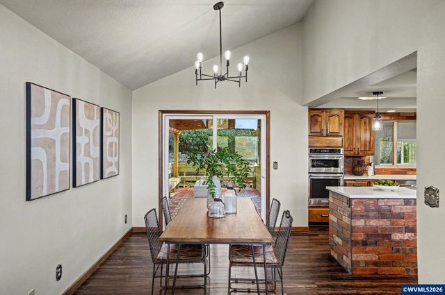 3586 Cherokee Dr S, Salem, OR 97302