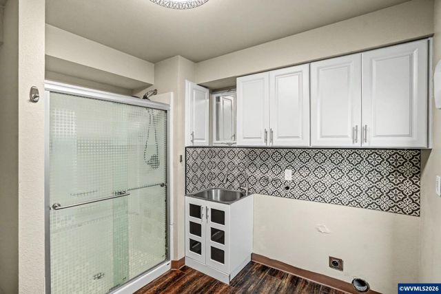 3586 Cherokee Dr S, Salem, OR 97302