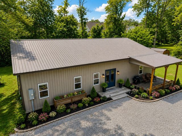 176 S Palmers Chapel Rd, White House, TN 37188
