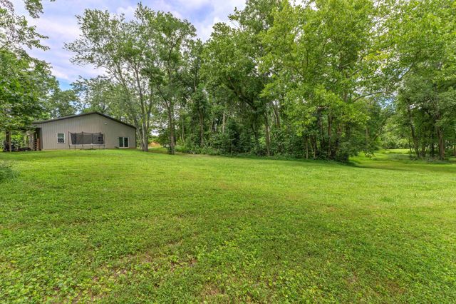 176 S Palmers Chapel Rd, White House, TN 37188