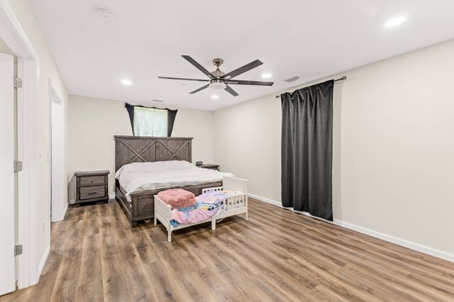 176 S Palmers Chapel Rd, White House, TN 37188