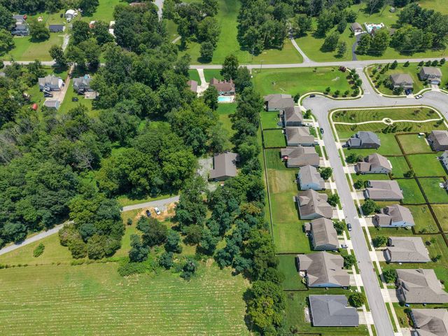 176 S Palmers Chapel Rd, White House, TN 37188