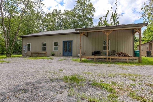176 S Palmers Chapel Rd, White House, TN 37188