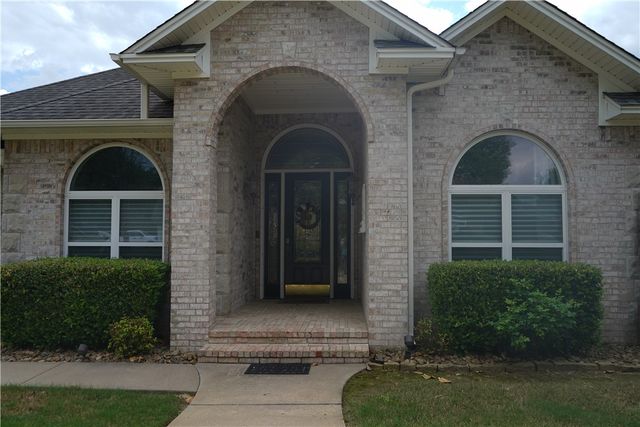 2303 W 7th Street, Russellville, AR 72801