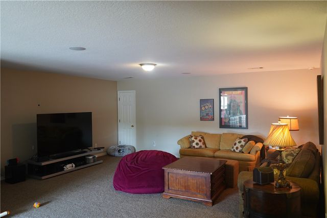 2303 W 7th Street, Russellville, AR 72801