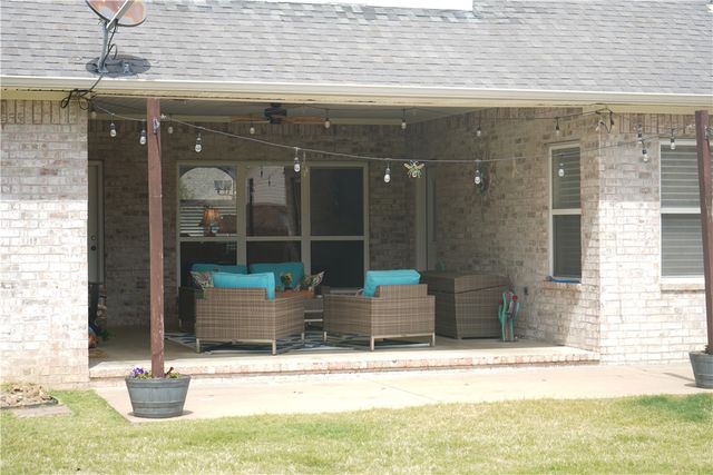 2303 W 7th Street, Russellville, AR 72801