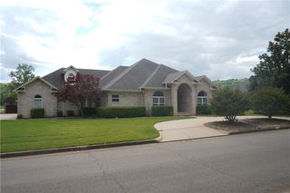 2303 W 7th Street, Russellville, AR 72801