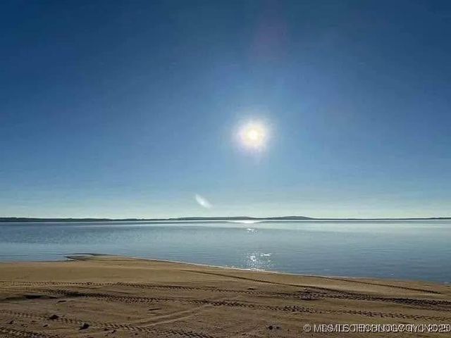 1 E 1167 Road, Eufaula, OK 74432