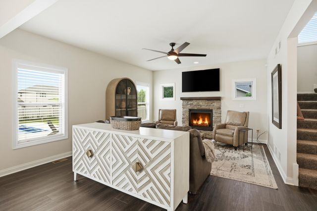 9967 Wisteria Lane, St. John, IN 46373