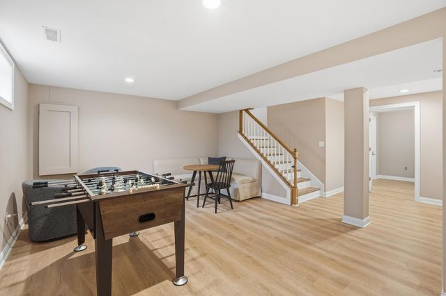 9967 Wisteria Lane, St. John, IN 46373