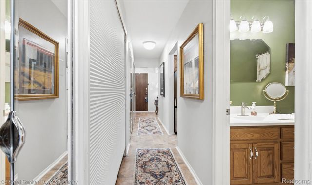 1744 Harrison Avenue C-5, Trenton, MI 48183