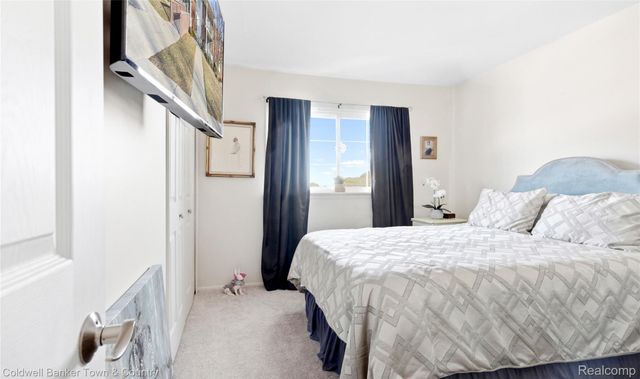 1744 Harrison Avenue C-5, Trenton, MI 48183