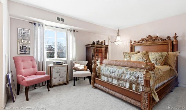 1744 Harrison Avenue C-5, Trenton, MI 48183