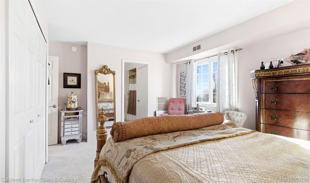 1744 Harrison Avenue C-5, Trenton, MI 48183