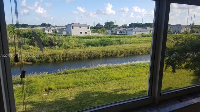 1934 NE 3rd Ct, Homestead, FL 33033