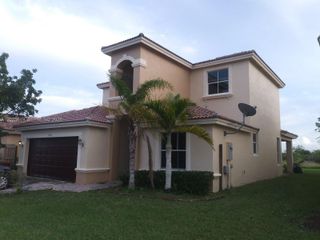 1934 NE 3rd Ct, Homestead, FL 33033