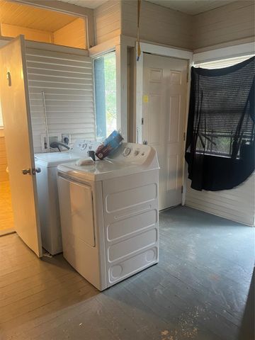 707 Avenue J, Huntsville, TX 77320